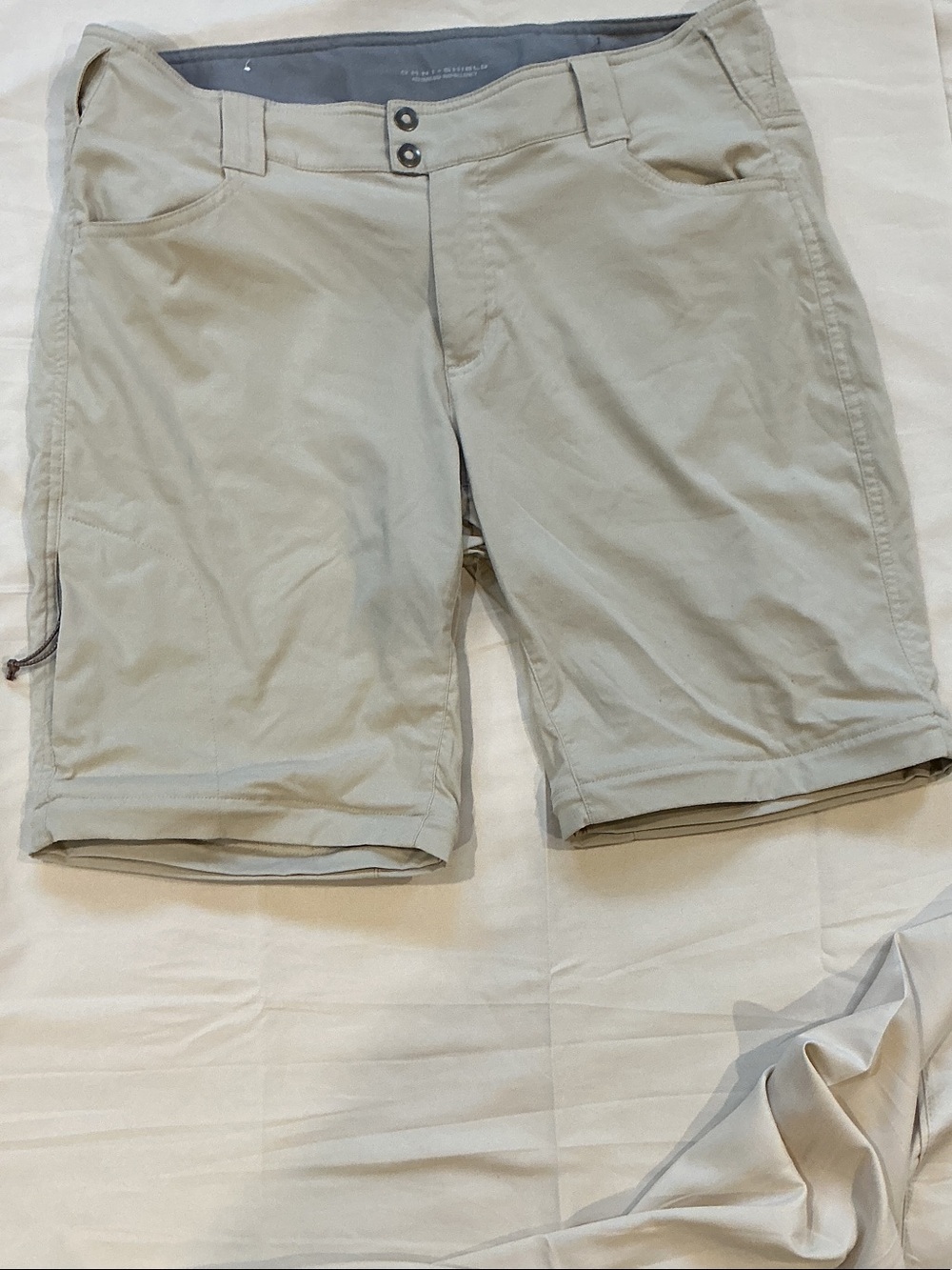 Columbia  Light Khaki  Shorts
